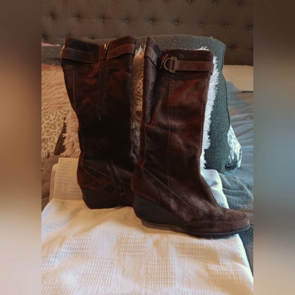 Joan and David cjtonia brown suede upper insole leather under knee high boots